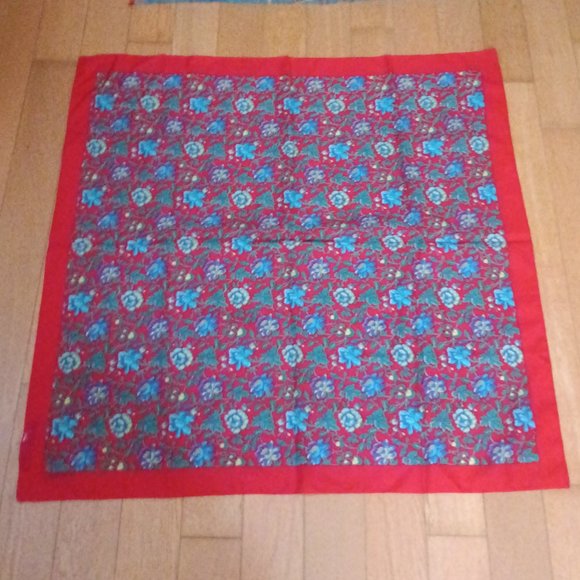 Axcess Scarf Floral Print  Red trim - Picture 1 of 1